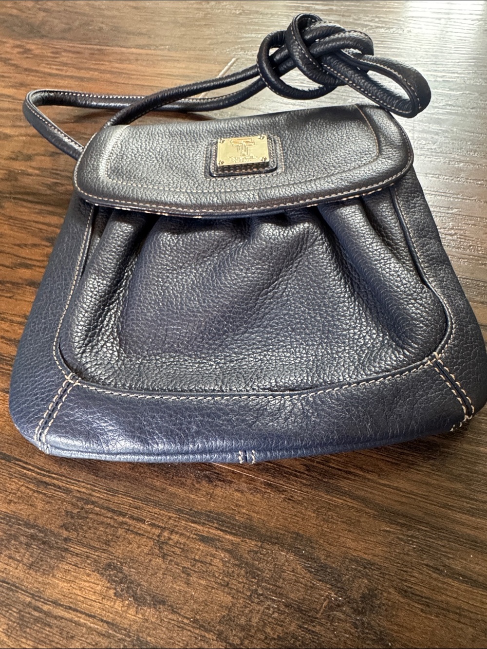 Tignanello Leather Navy Blue Crossbody Bag with Silver Accent - Picture 3 of 10